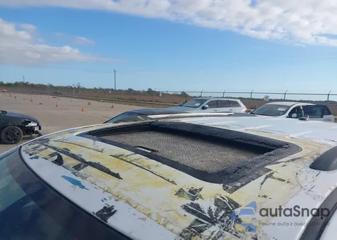 2013 Jeep Grand Cherokee Laredo z USA, uszkodzony, nr VIN 1C4RJEAG0DC632465